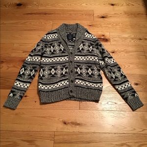 AMERICAN EAGLE WHITE, GREY AND WHITE SWEATER